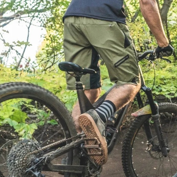 Zoic Ether 9 MTB Shorts M Malachite Green - Picture 7 of 14